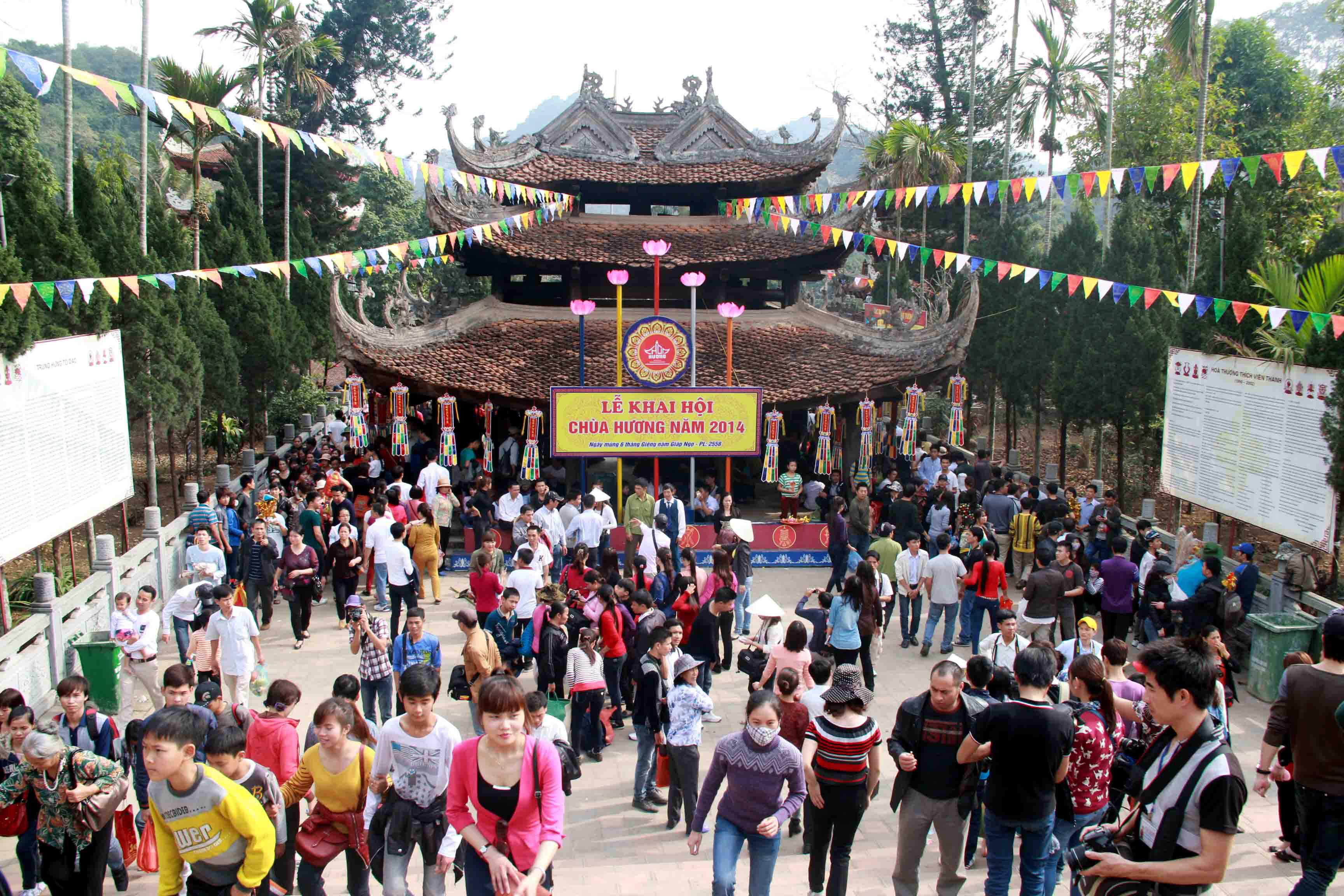 Tour Chùa Hương 1 ngày